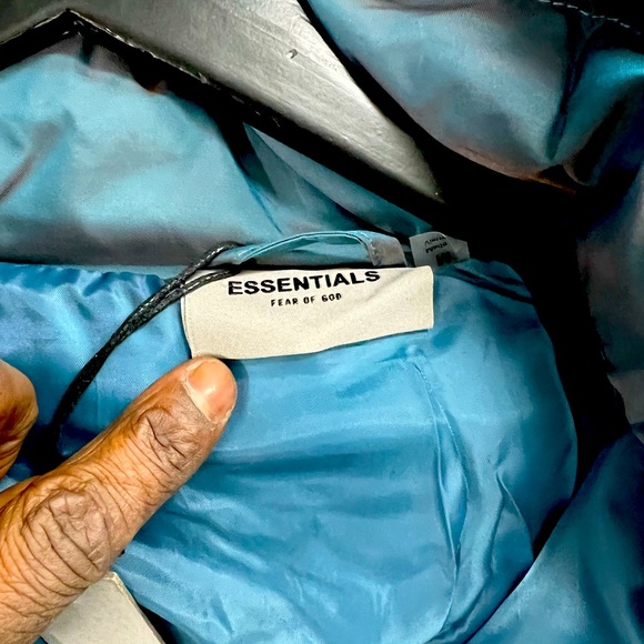 Fear of God Essentials Puffer Jacket Brilliant Blue - Picture 3 of 5